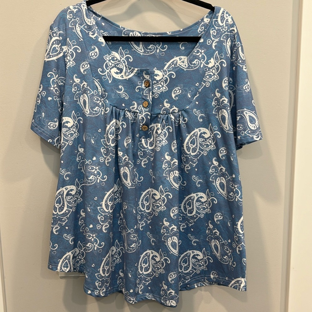 Super Soft U-Neck Tshirt
